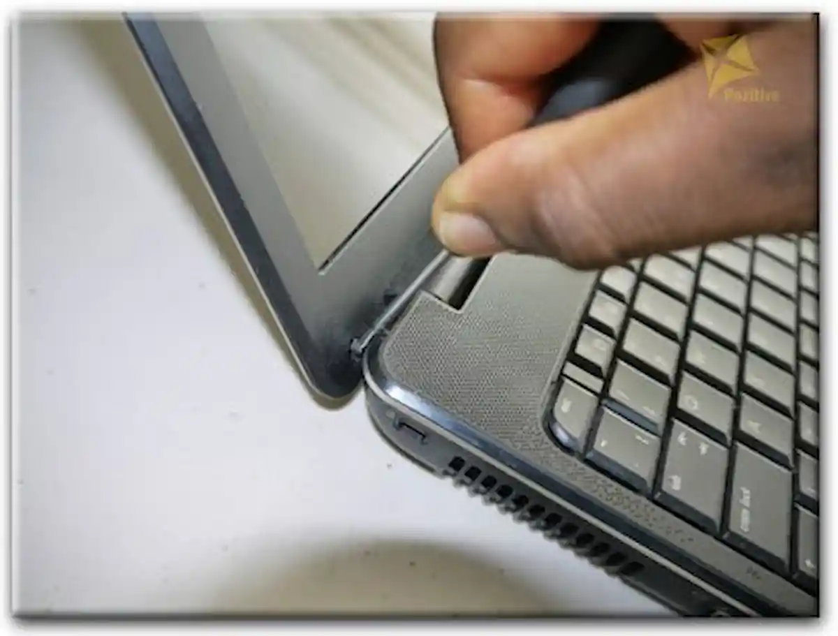 Замена экрана ноутбука Compaq в Дубне