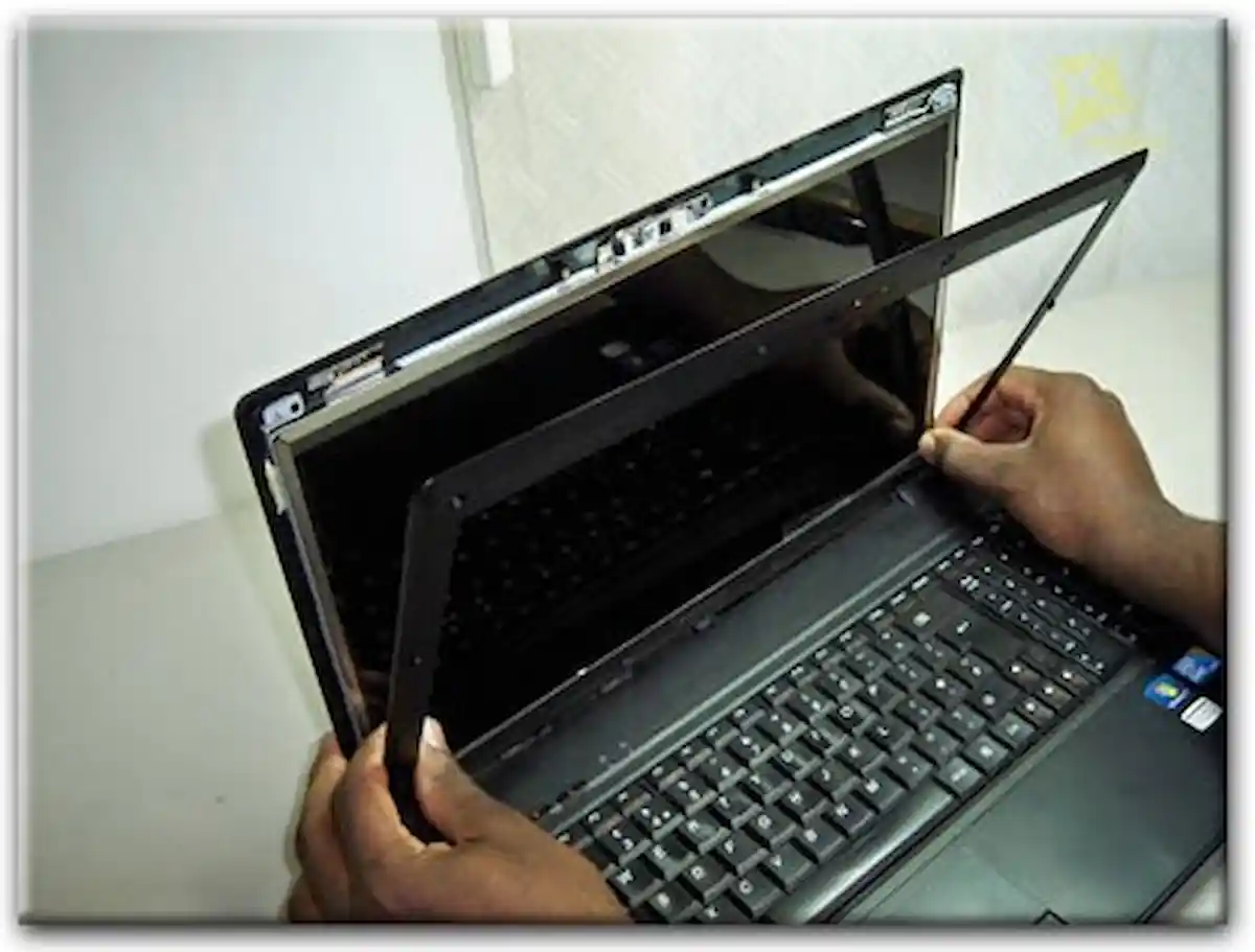 Замена экрана ноутбука Lenovo в Дубне
